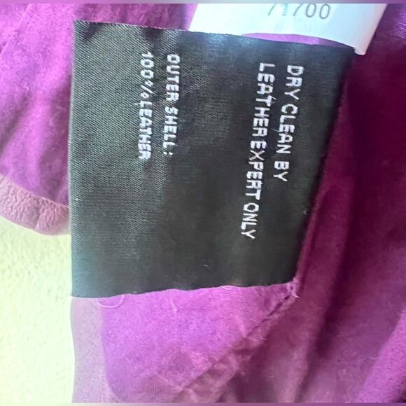 La Marque Fitted Leather Jacket small purple leather beautiful NWT - Picture 7 of 7
